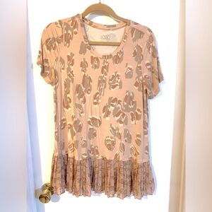 Logo tunic. Size M. Rose colored.